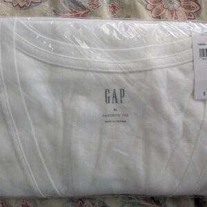 GAP Classic White Tee XL